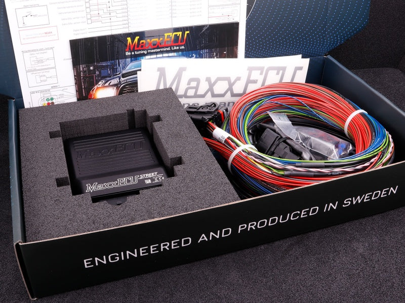MaxxECU STREET PREMIUM (ECU, kábelköteg, tartozékok és LSU 4.2)