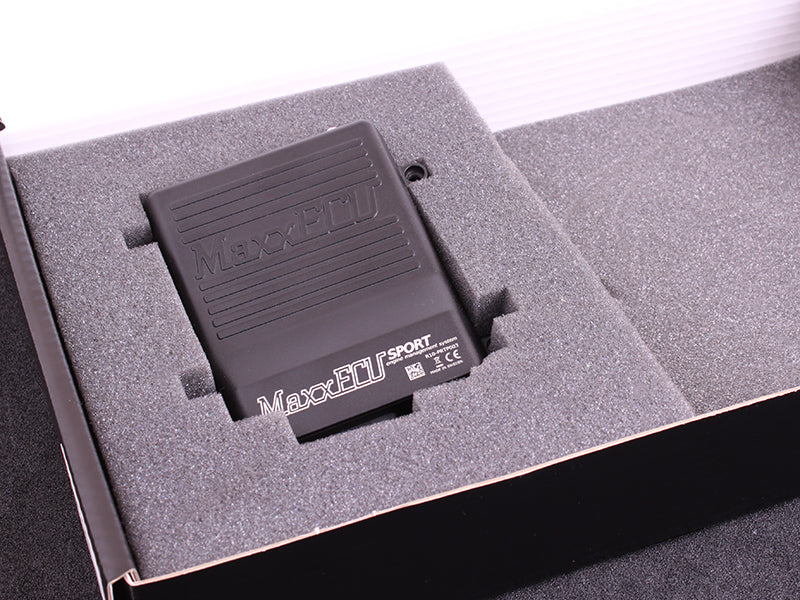 MaxxECU SPORT ECU egység, tartozékok nélkül dobozban
